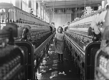 Ein Bild aus vergangenen Jahrhunderten? Kinderarbeit, wie 1908 in South Carolina, sollte nach der Intention des Lieferkettengesetzes der Vergangenheit angehören.